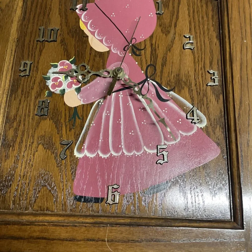 80s Vintage American Country girl Wall Hanging Clock Quartz 14.5